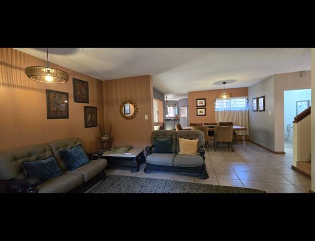 3 BEDROOM DUPLEX FOR SALE IN ARCADIA